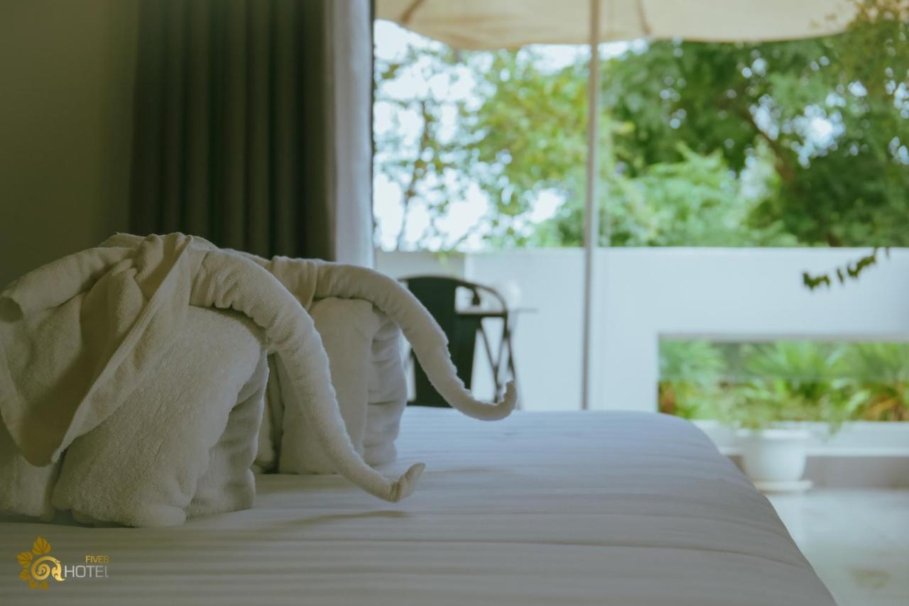 Hotel Five.S Kampot Esterno foto